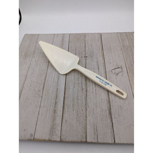 Vintage Foley Nylon Cake Pie Spatula Server 10 1/4" Almond Beige - Picture 1 of 7